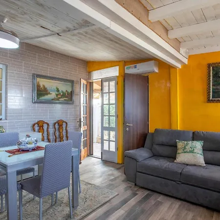 Lovely In With Kitchen * Santa Croce Camerina